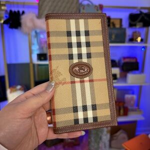 Vintage Burberry Leather Large Bifold Wallet Men’s Women’s Unisex’s